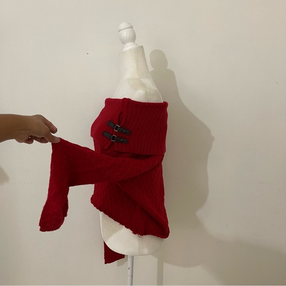 vintage red buckle foldover sweater - Picture 4 of 9